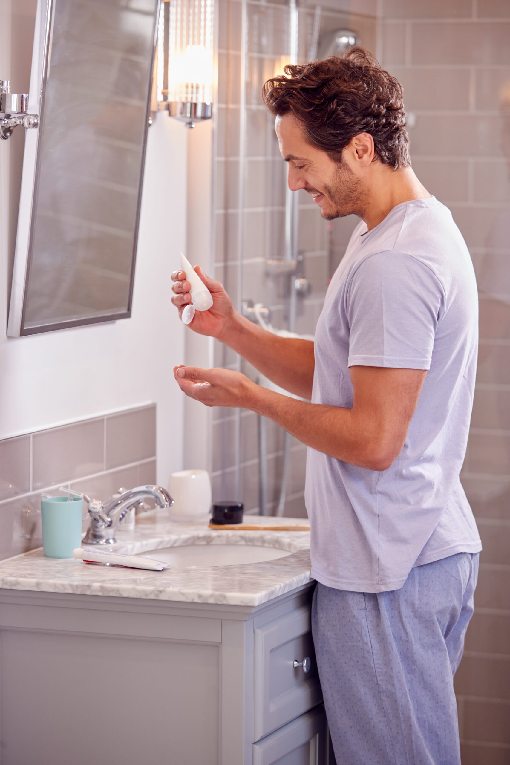 homme crème hydratante et anti-âge edelweiss et imprécatoire